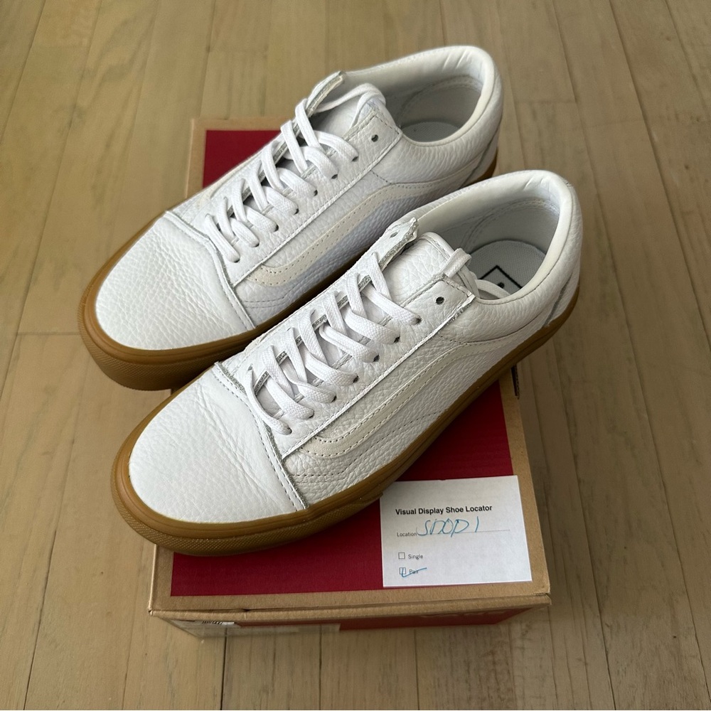 Vans White Leather Old Skool w/ Gum Bottom Sneakers